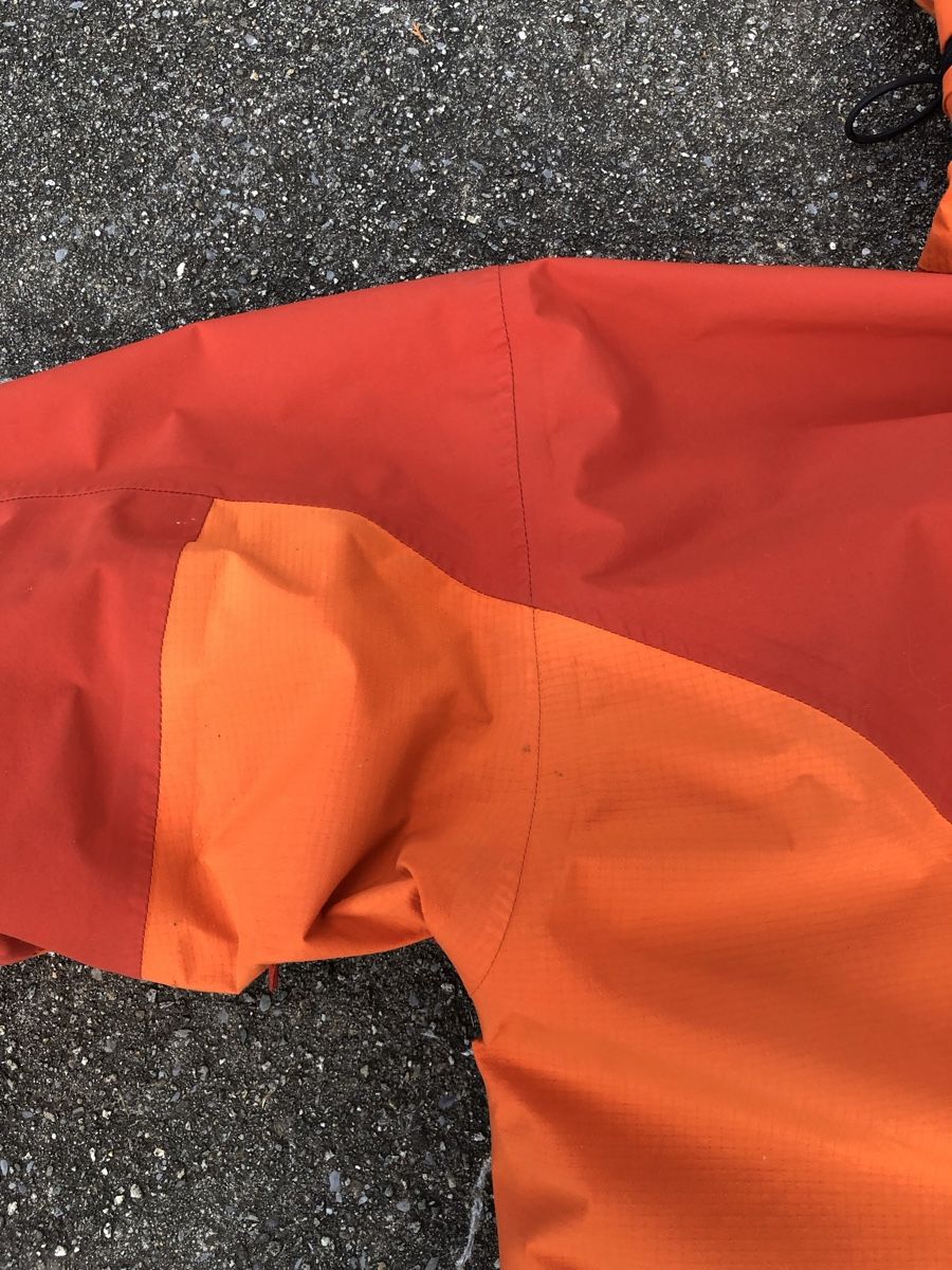 Giacche: Haglöfs Windbreaker – Usato da Fribourg venduto da ann_l9b7 9