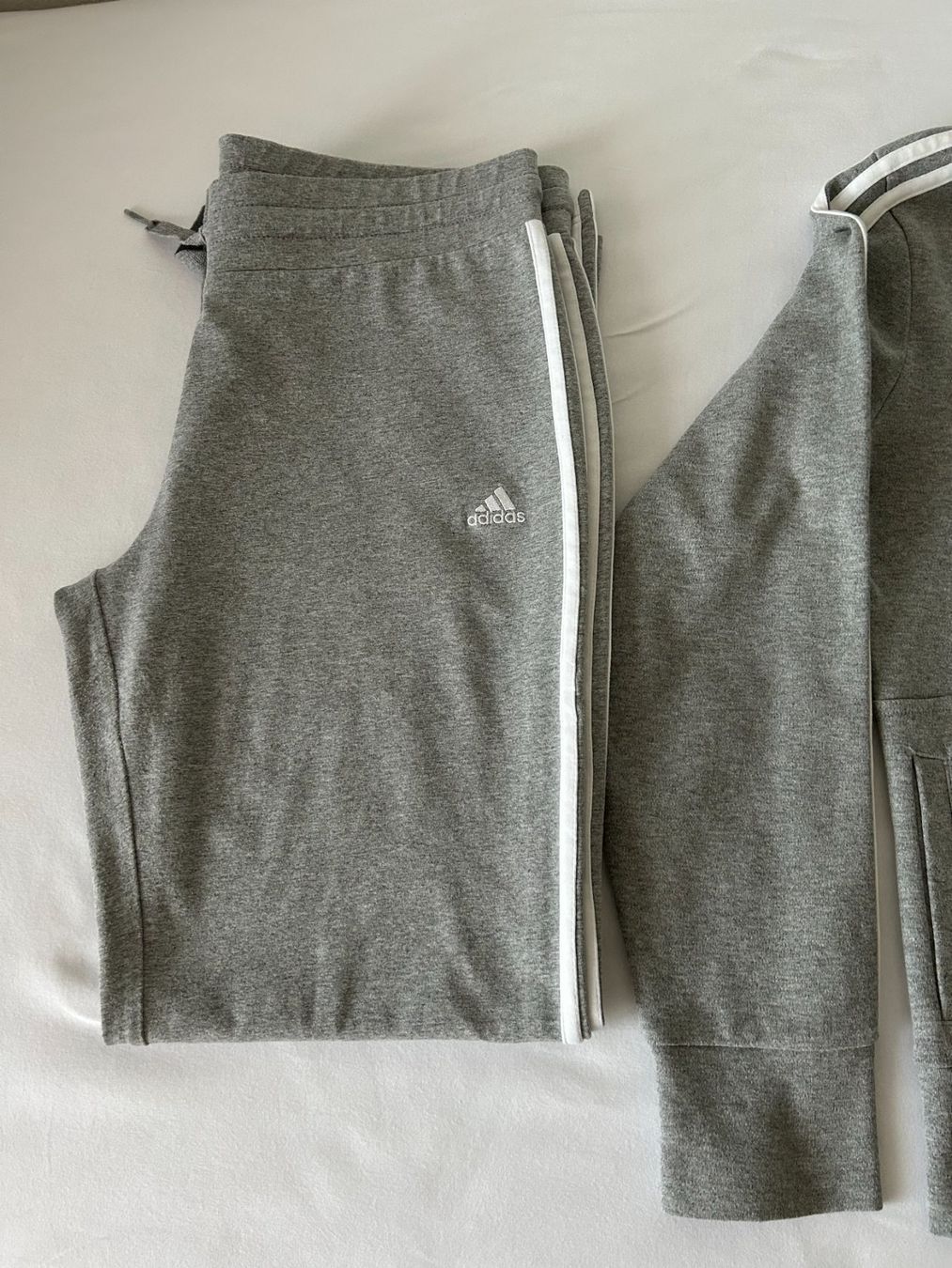 Adidas Completi & Tailleur: Training Damenanzug  Adidas – Usato da Zofingen venduto da Bolec 8