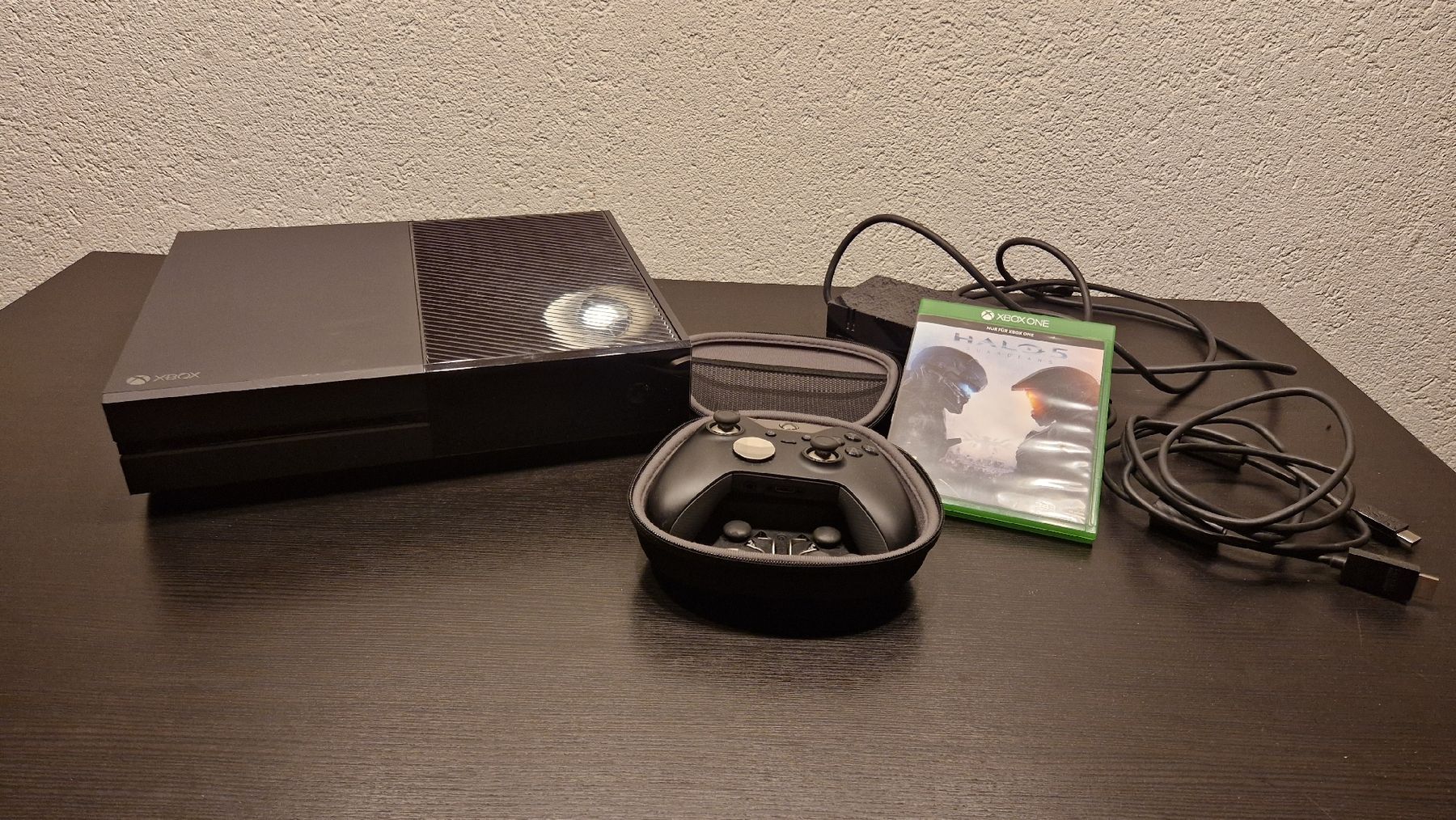 Microsoft Console: Xbox One + Elite Controller + Halo 5 – Usato da Schwarzenegg venduto da hamsta93
