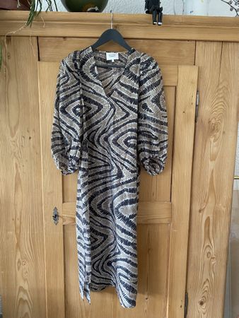 Second Female Kleid Gr. S