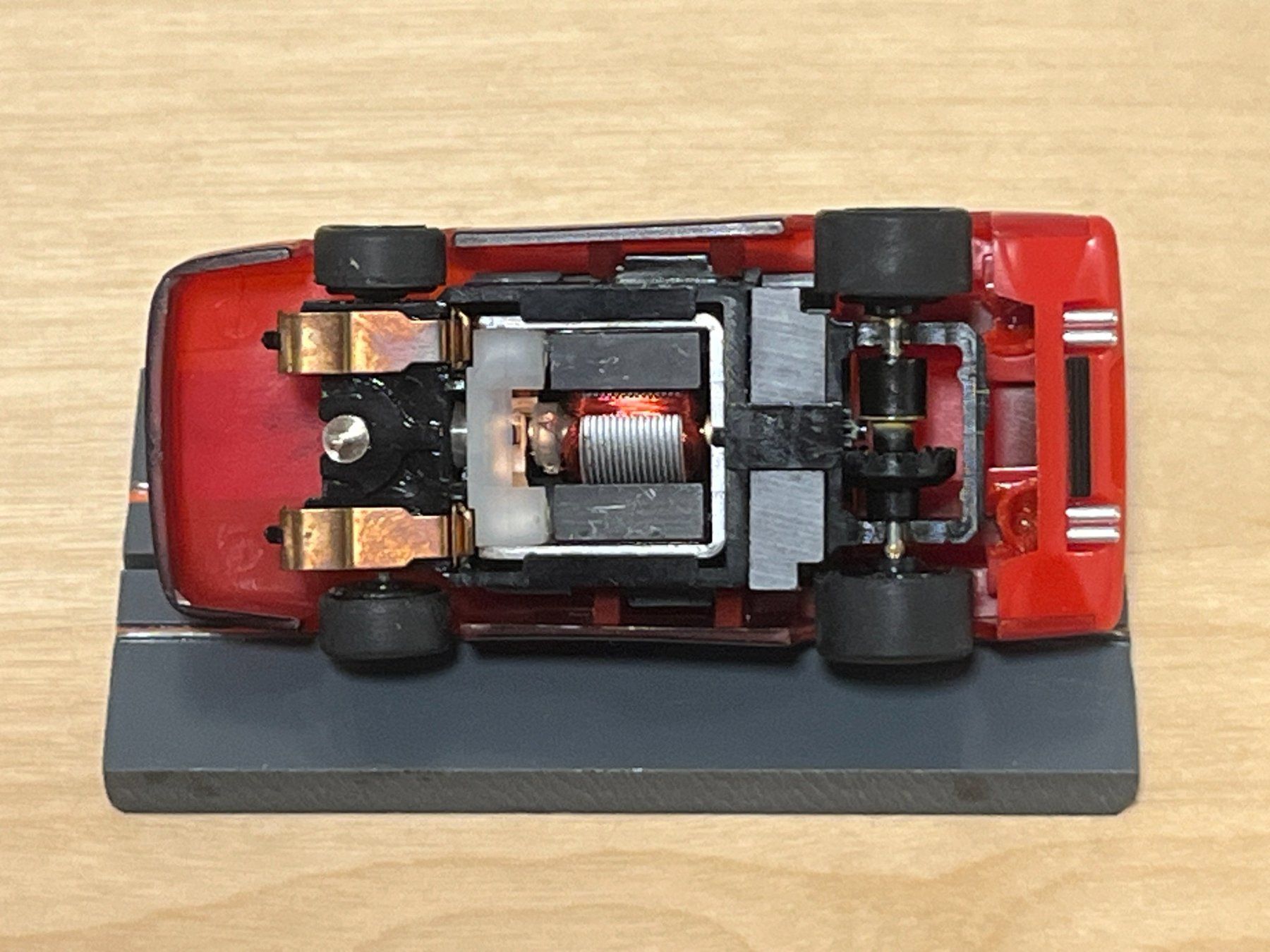 Rennbahnen: Tomy AFX Ferrari Testarossa #4 "Cibié " Dunkelrot – Neu (gemäss Beschreibung) aus Bülach von h0slotch 8