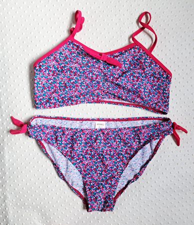 Neu! Blumiges Bikini Set Gr. 176 etirel