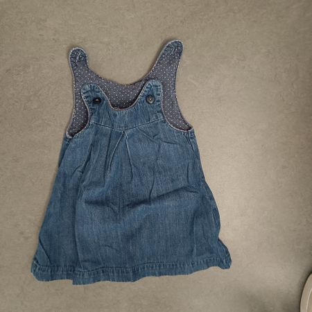 Kleid Grösse 74