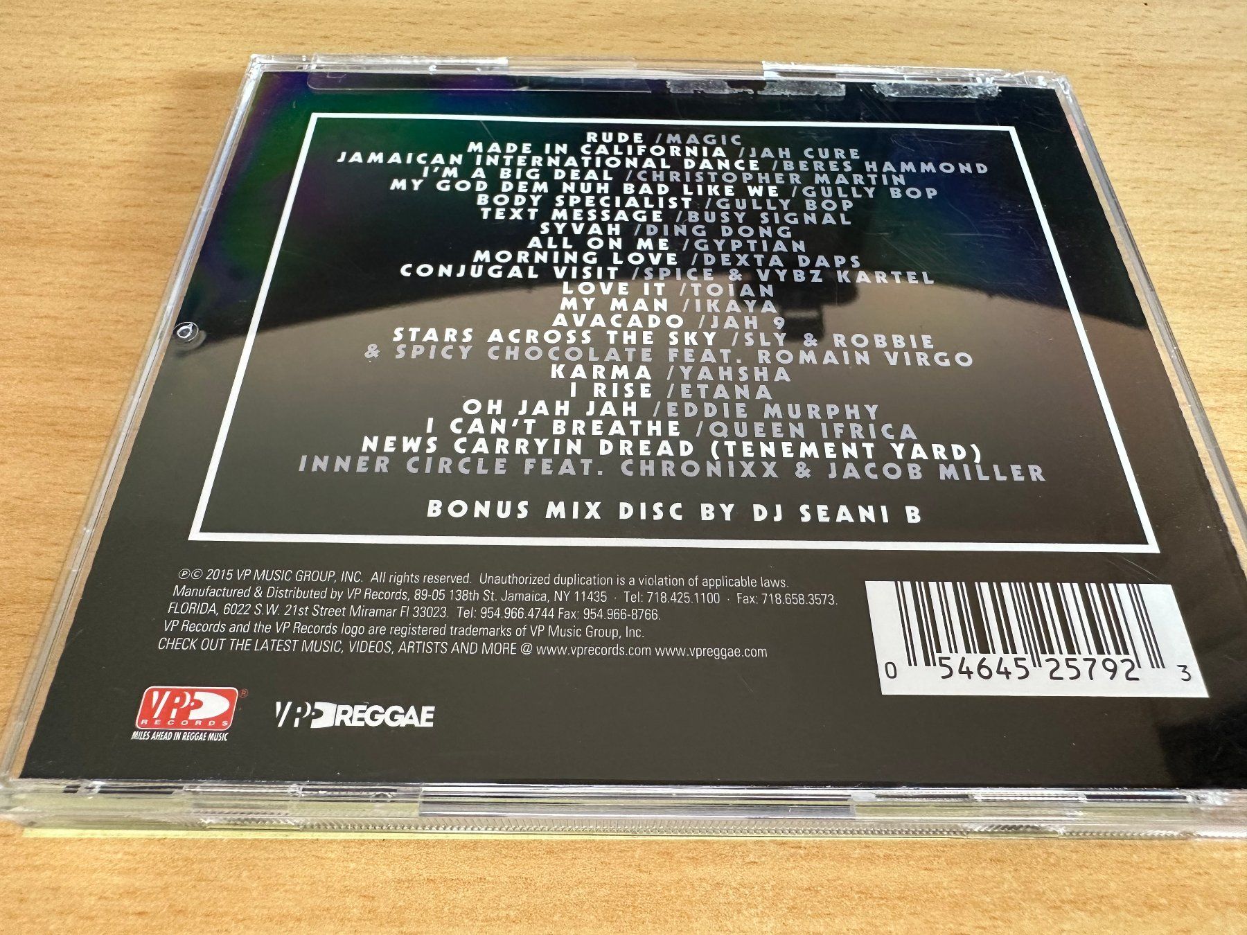 CD: Various – Reggae Gold 2015 - 2 CD – Usato da Rikon im Tösstal venduto da Alpenmutz 1