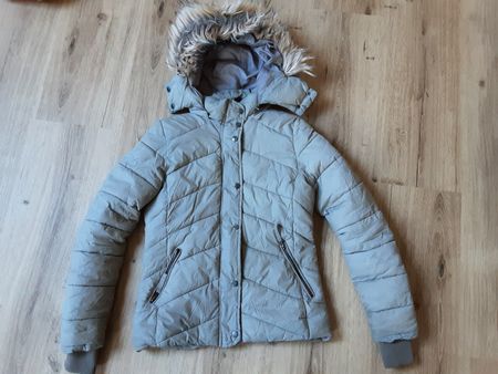 Winterjacke mit Kapuze, Grösse XS
