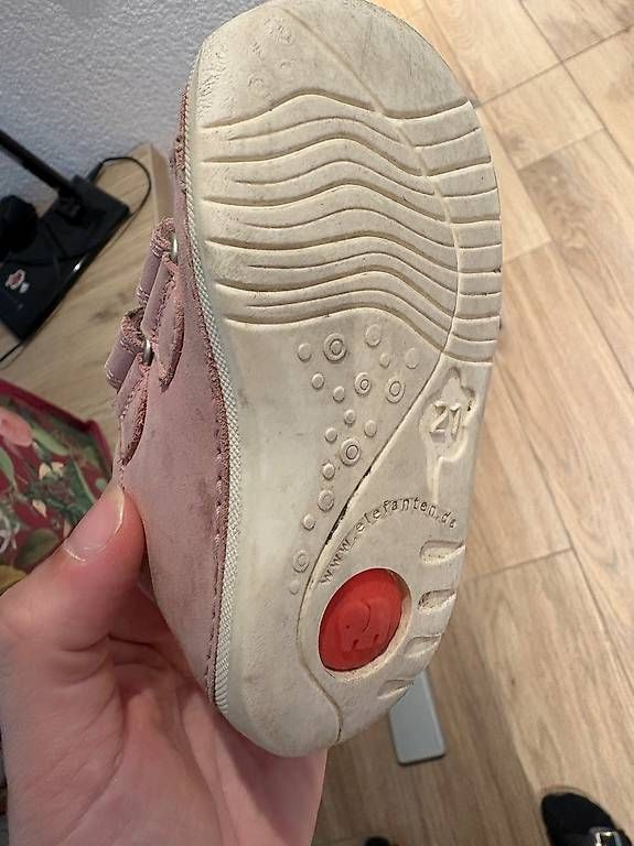 Schuhe für Mädchen: Lernlaufschuhe Mädchen  – Gebraucht aus Hunzenschwil von del_hzv7