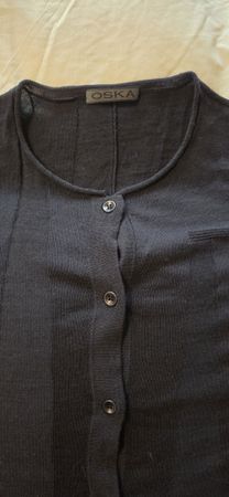 OSKA Strickjacke Gr. 4 - Edler Herbst-Look mit Charakter!