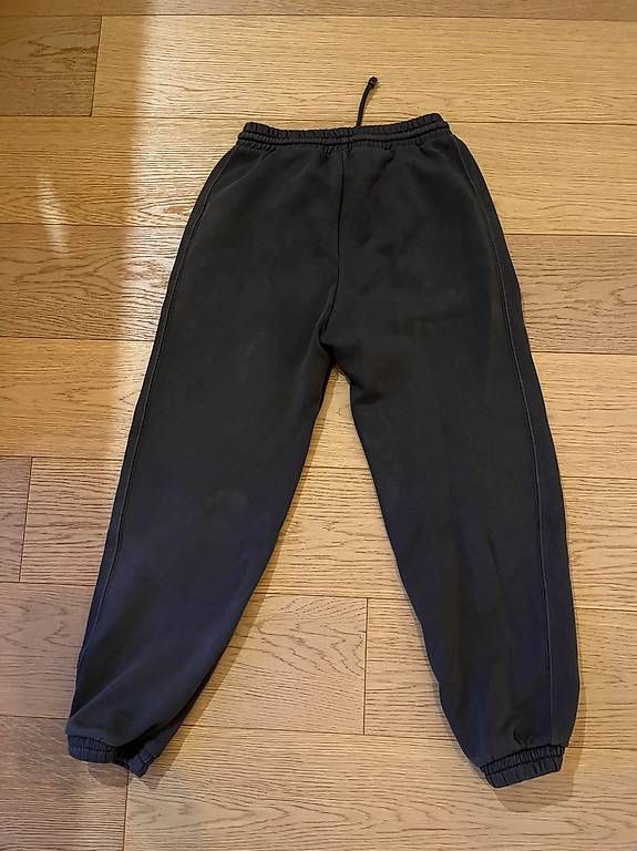 Hosen: Training gris foncé – Gebraucht aus Champagne von Marie2108 2