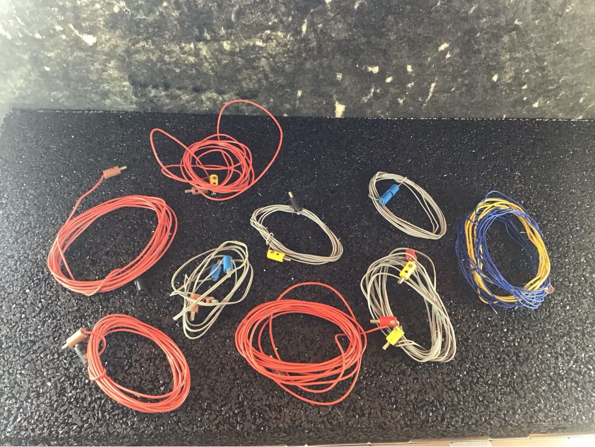 Cavi: KABEL DURCHEINANDER – Usato da Männedorf venduto da Spezial-Modelle