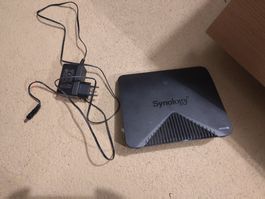 Synology Router MR2200ac mit Netzteil guter Zustand