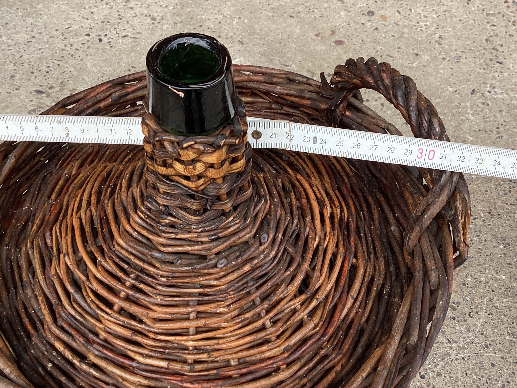 Bottiglie: Korb- Schnapsflasche, für Schnaps oder zu Dekoration – Usato da Mörschwil venduto da Monzar 2