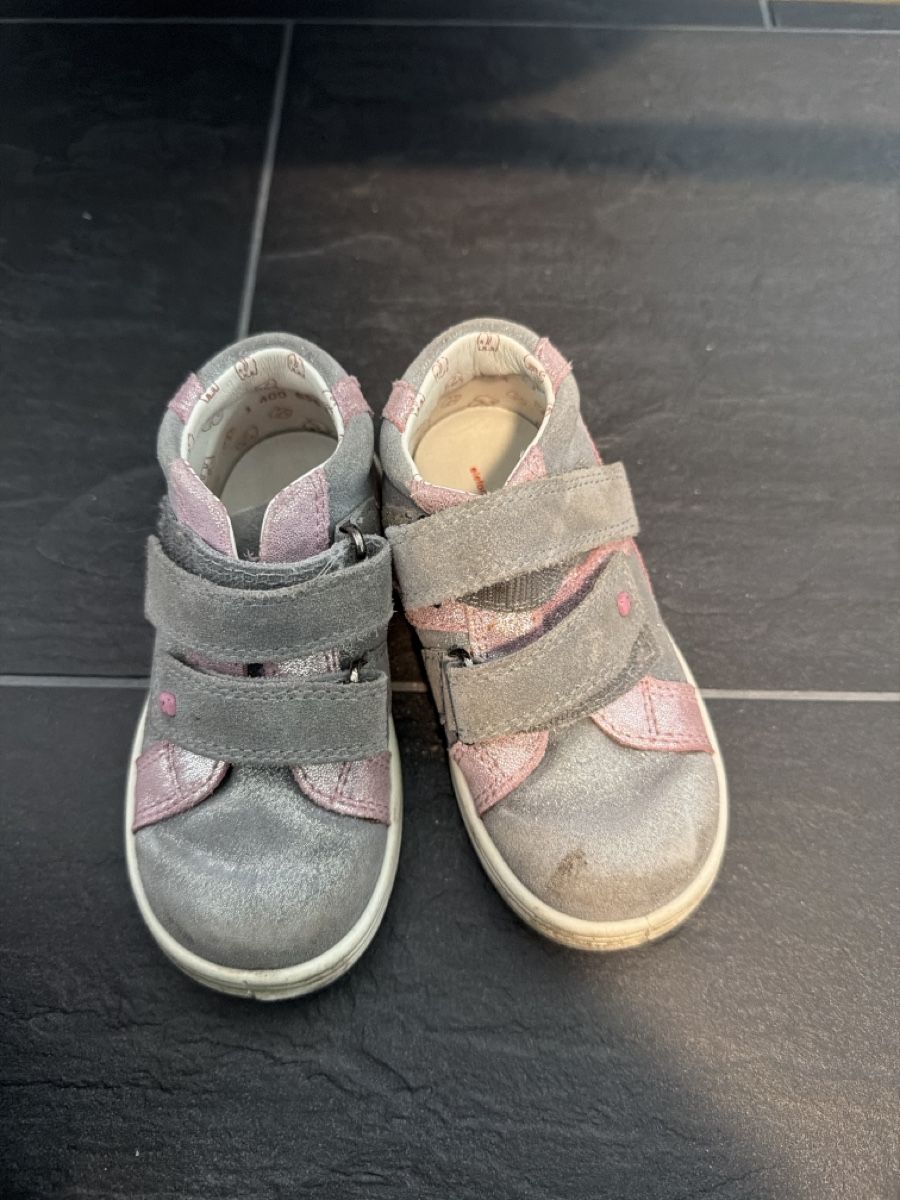 Elefanten Chaussures filles: Lernlaufschuhe elefanten selection Gr. 22 – D'occasion à Oftringen par LikeiT