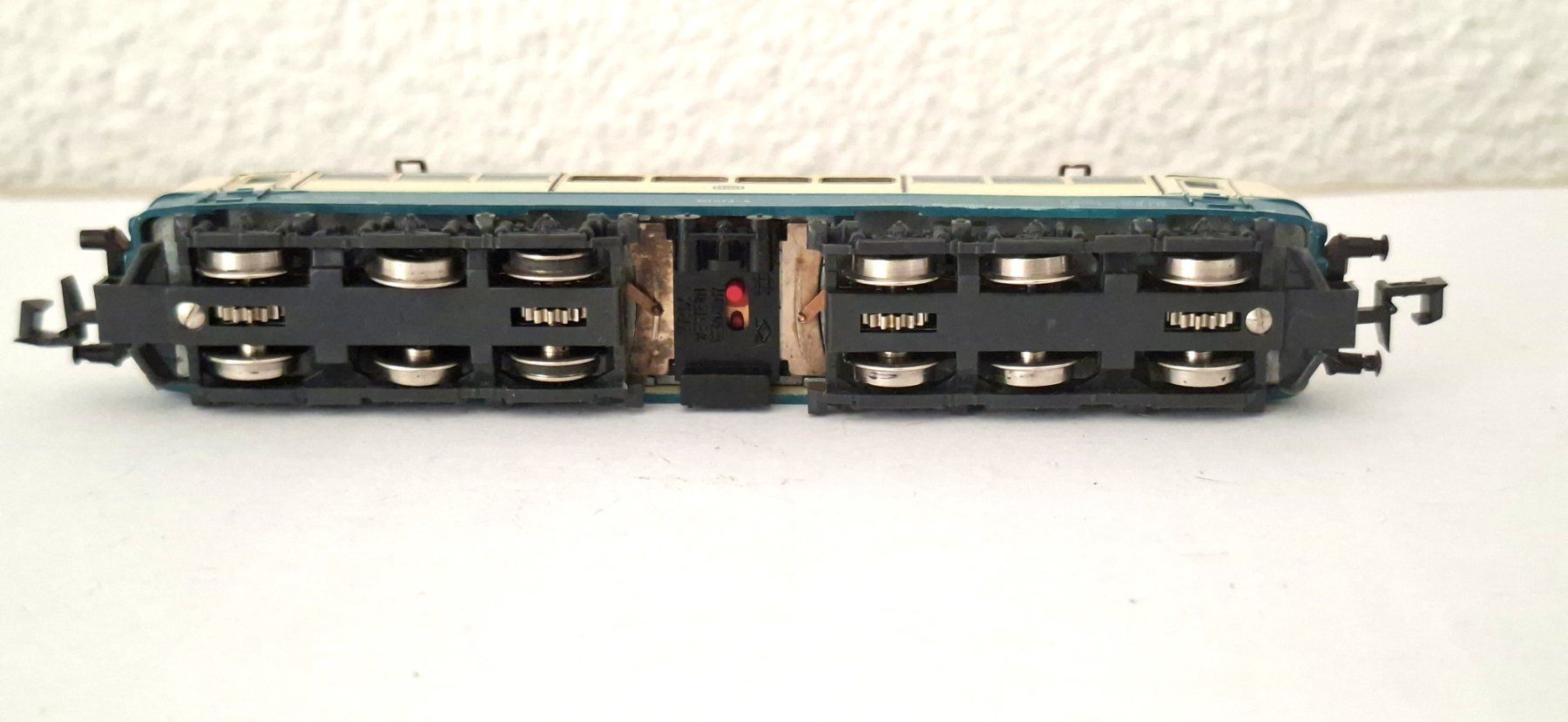 Trix Modellini di ferrovie: Minitrix DB E Lok 151 073-4 – Usato da Biberist venduto da Ntrains 5