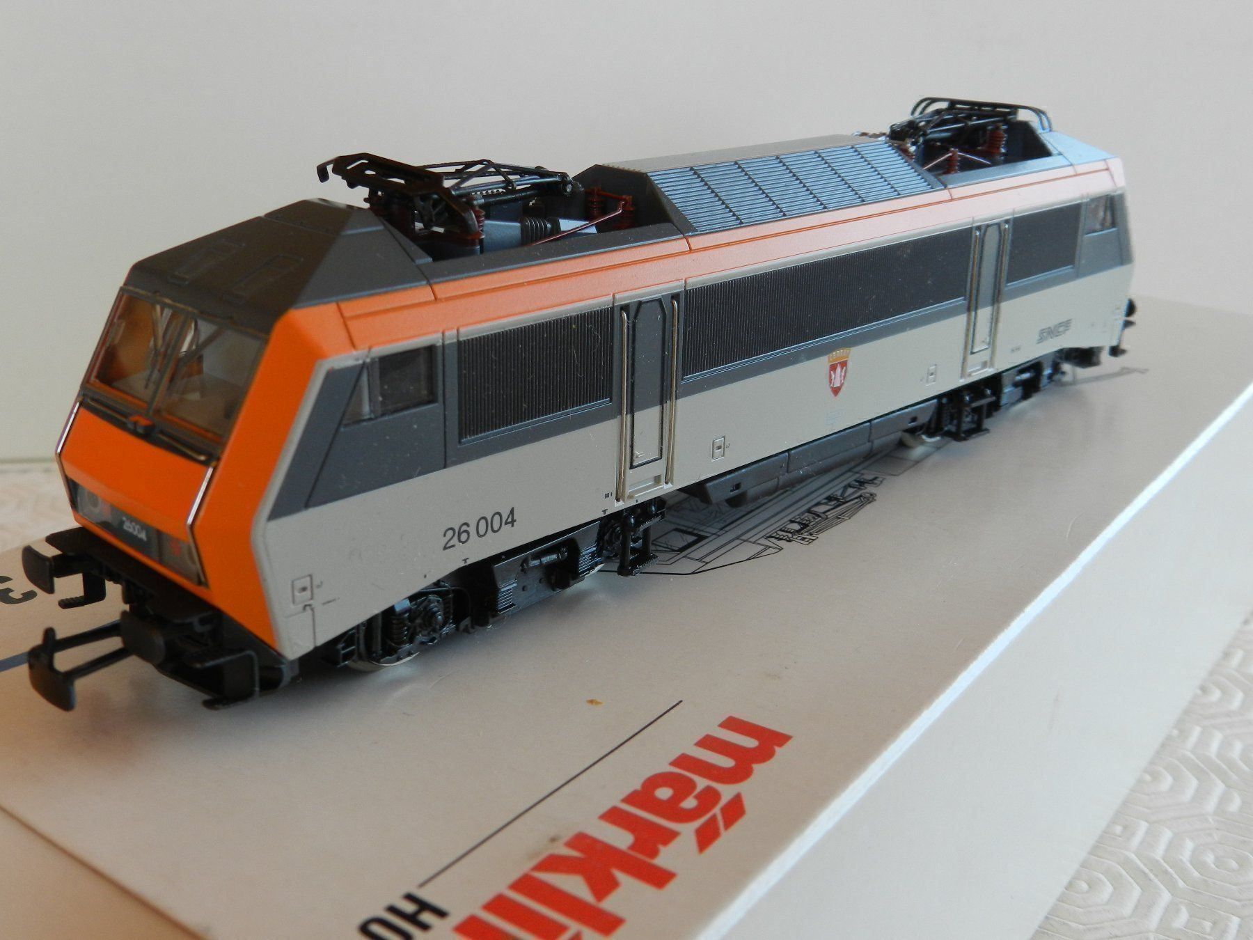 Märklin Modellini di ferrovie: H0 Märklin E-Lok BB 26000 SNCF – Nuovo (secondo la descrizione) da Arzier-Le Muids venduto da elocin83 4