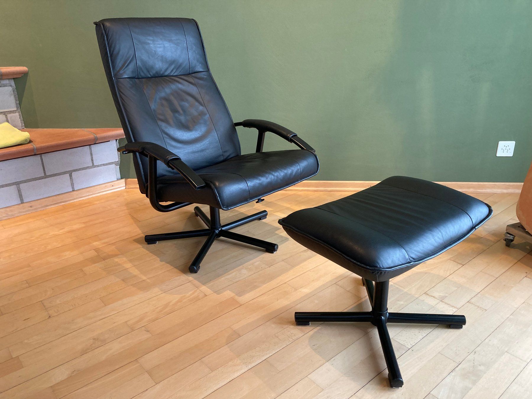 Poltrone: Ledersessel / Relax-Sessel in Echtleder – Usato da Remigen venduto da Murumuru 1