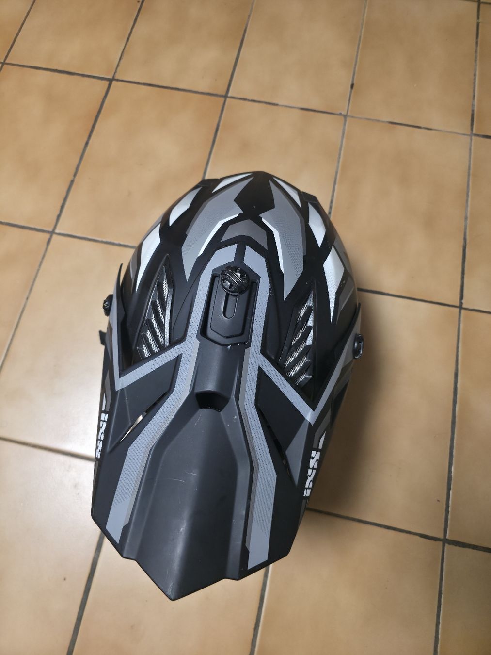 Helme & Visiere: vendo Casco IXS per moto – Gebraucht aus Faido von SX32 2