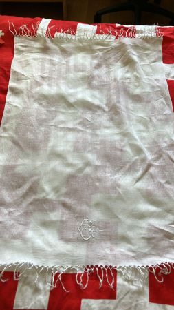 Vari vecchi asciugamani GC in cotone bianco