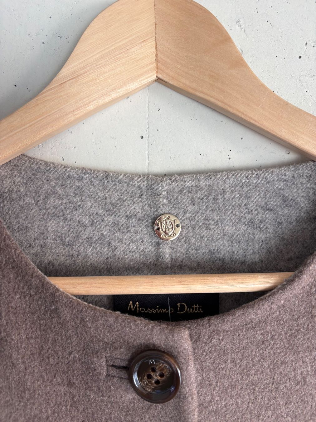Massimo Dutti Cappotti: Wollmantel MASSIMO DUTTI – Usato da Winterthur venduto da lad_dqz8 4