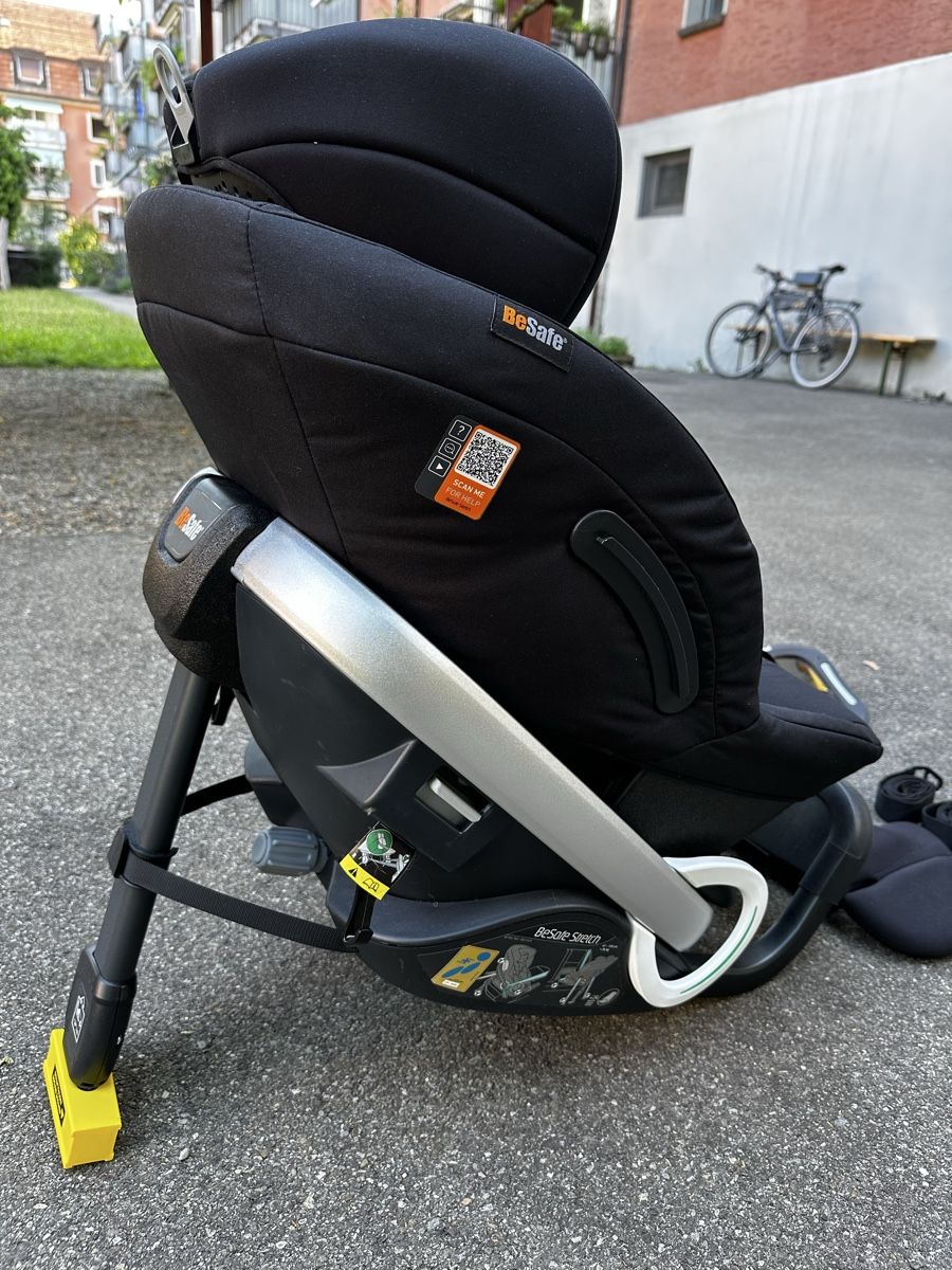 Seggiolini per auto: BeSafe Stretch Kindersitz mit Zubehör – Usato da Zürich venduto da Fabiano-Zueri 3