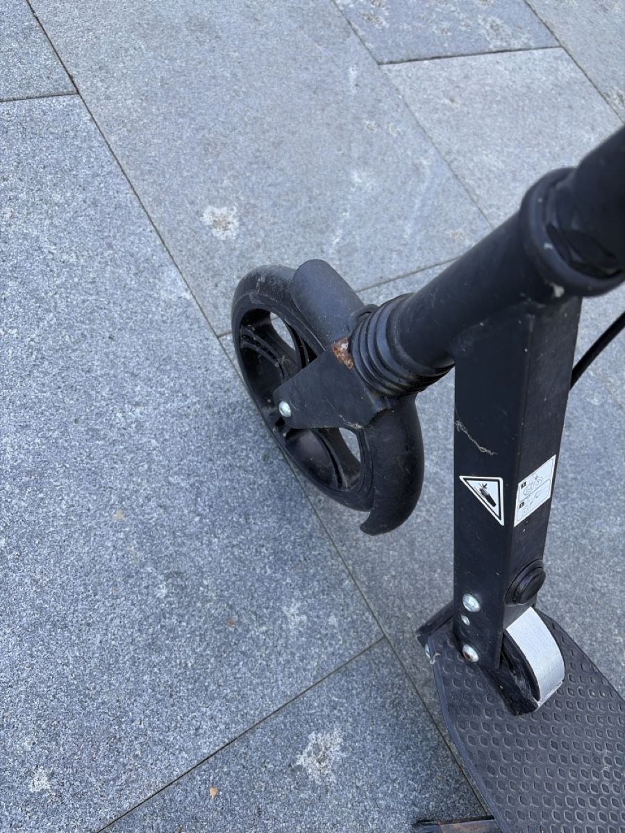 Kickboard: Crane micro Scooter, Tretroller faltbar schwarz – Usato da Hägglingen venduto da Enikolaus 2