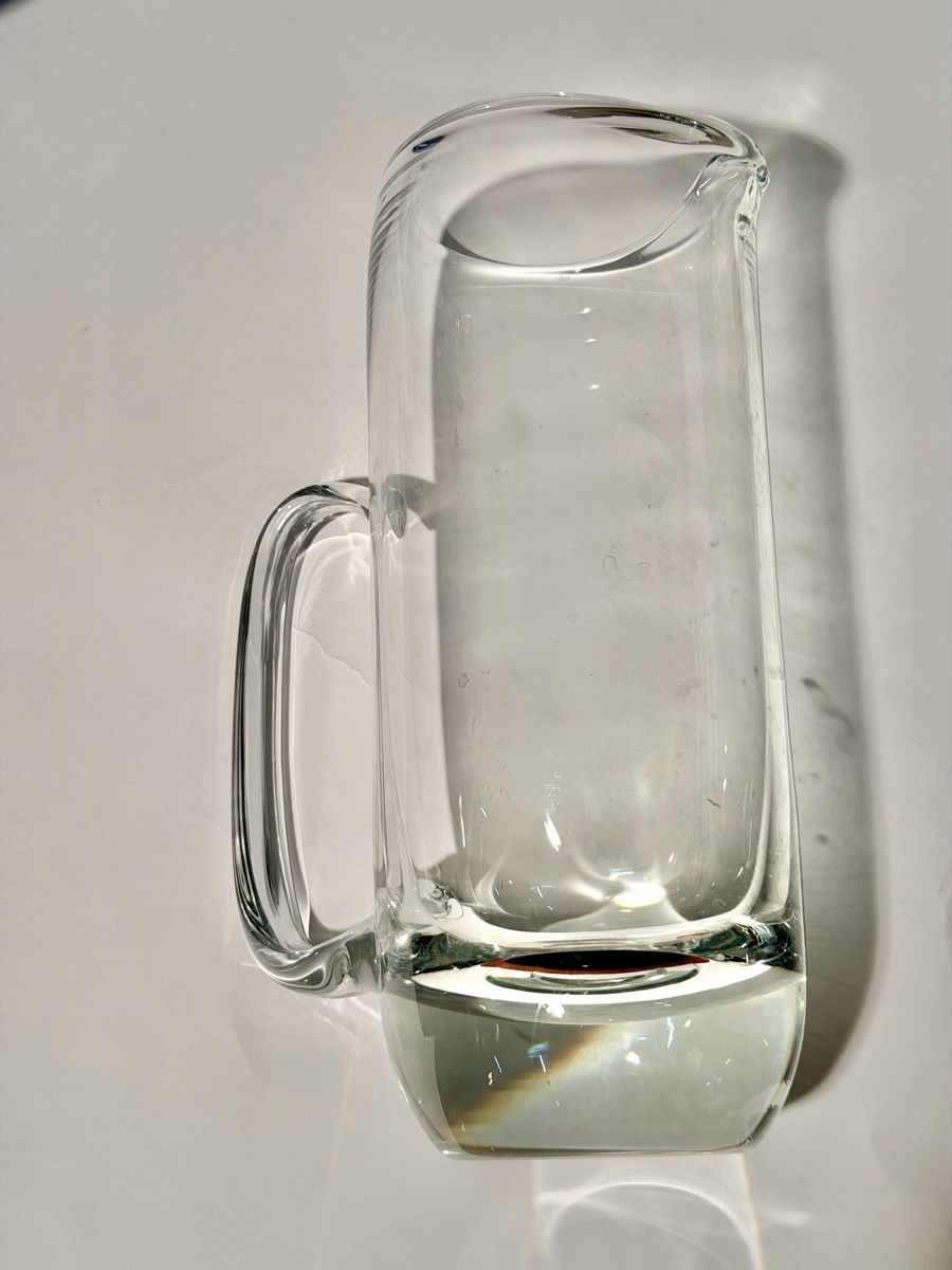 Caraffe: Elegant Glass Pitcher - Perfect for Summer Refreshments – Usato da Lausanne venduto da vas_cdb2