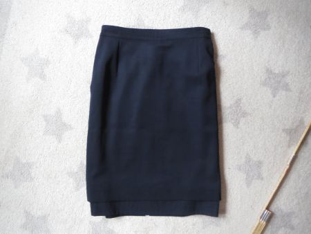 super schöner CLAIRE PARIS Damen Woll - Rock / Jupe Gr 42