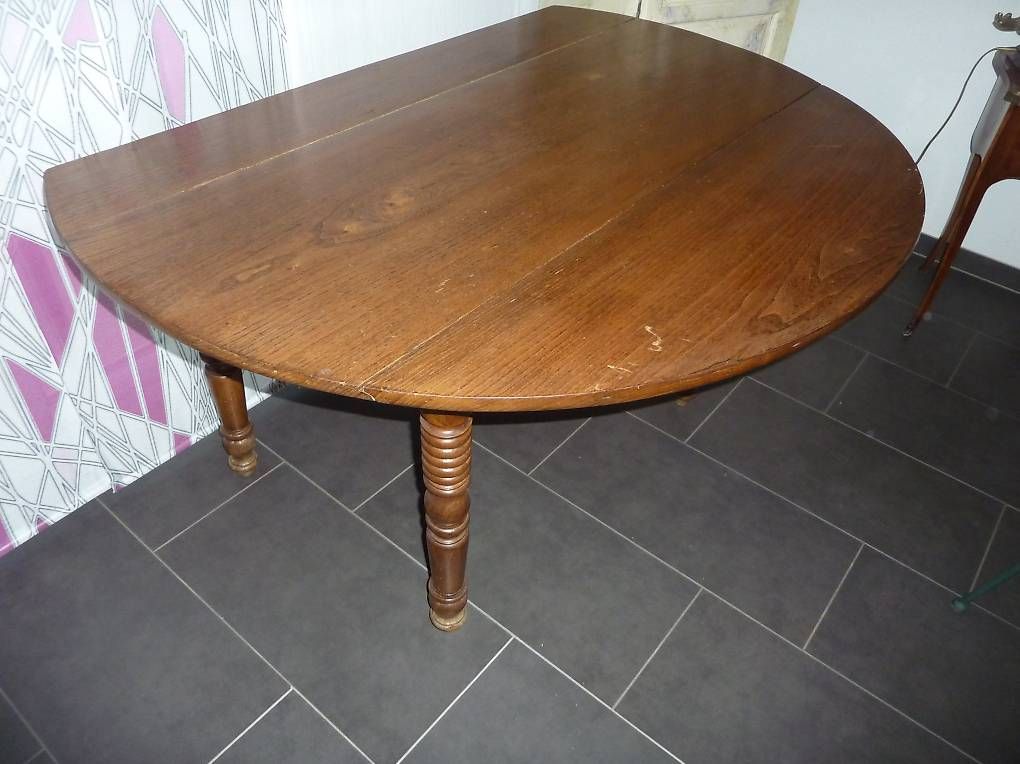 Tavoli: table roude – Usato da ESTAVAYER LE LAC venduto da MIMI0133 2