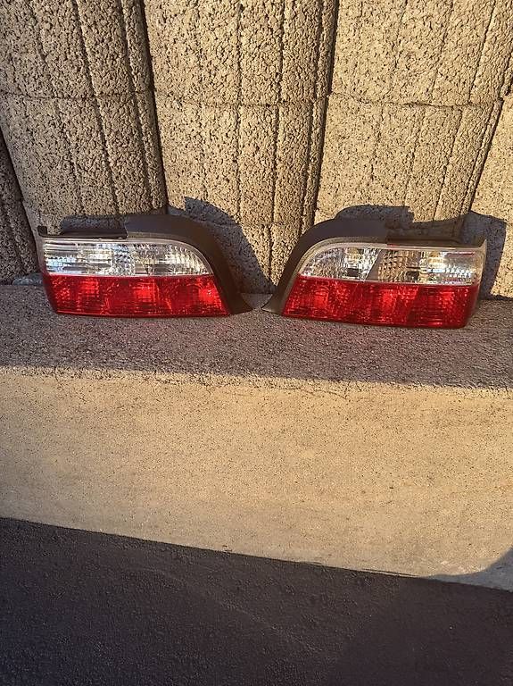 Toutes les pièces auto: Rücklicht BMW E36 Carglas – D'occasion à Buchs AG par lor_9dhh
