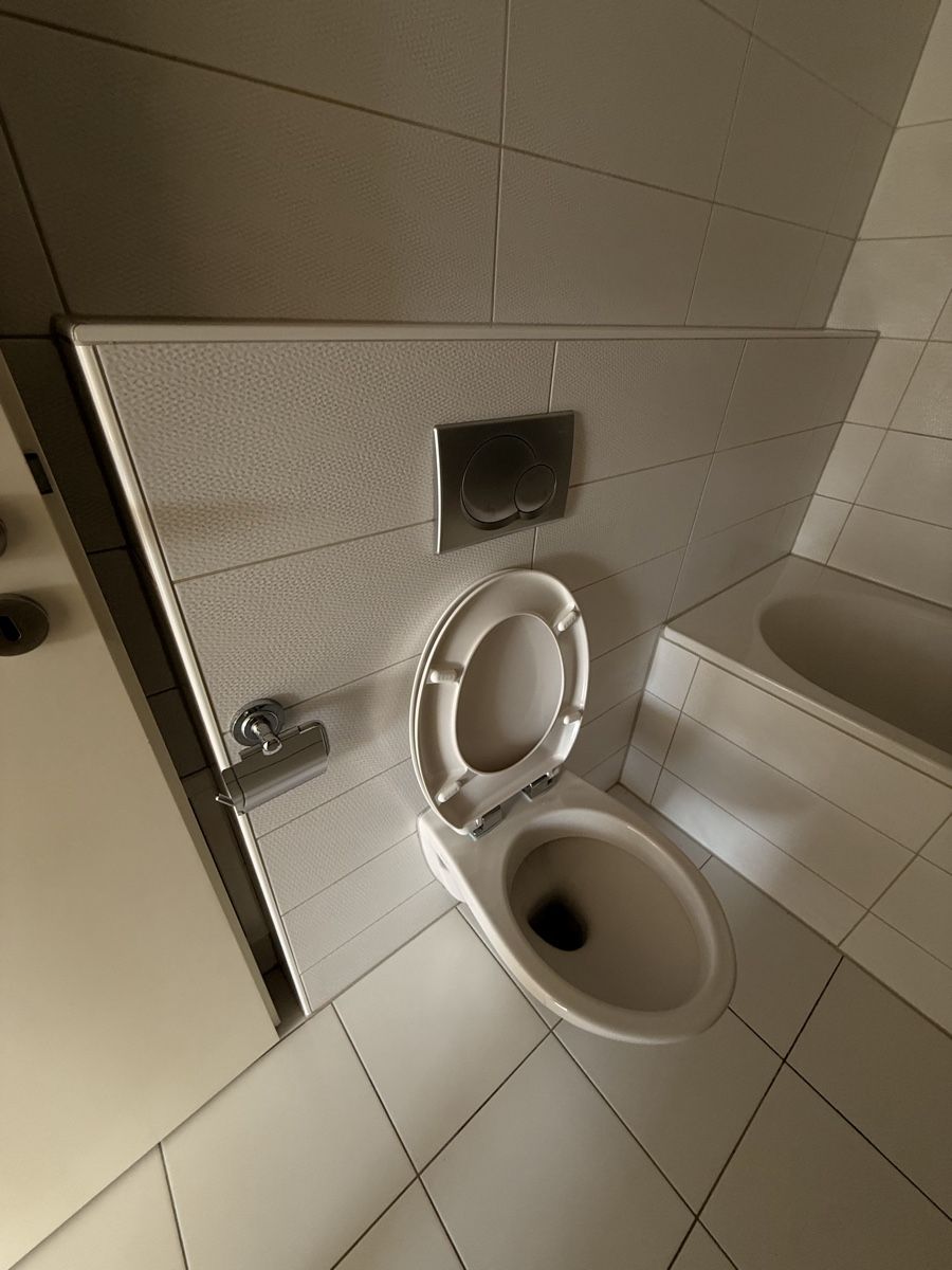 Armoires miroirs: Badezimmer Möbel – D'occasion à Oberbuchsiten par DoppioEspresso 2