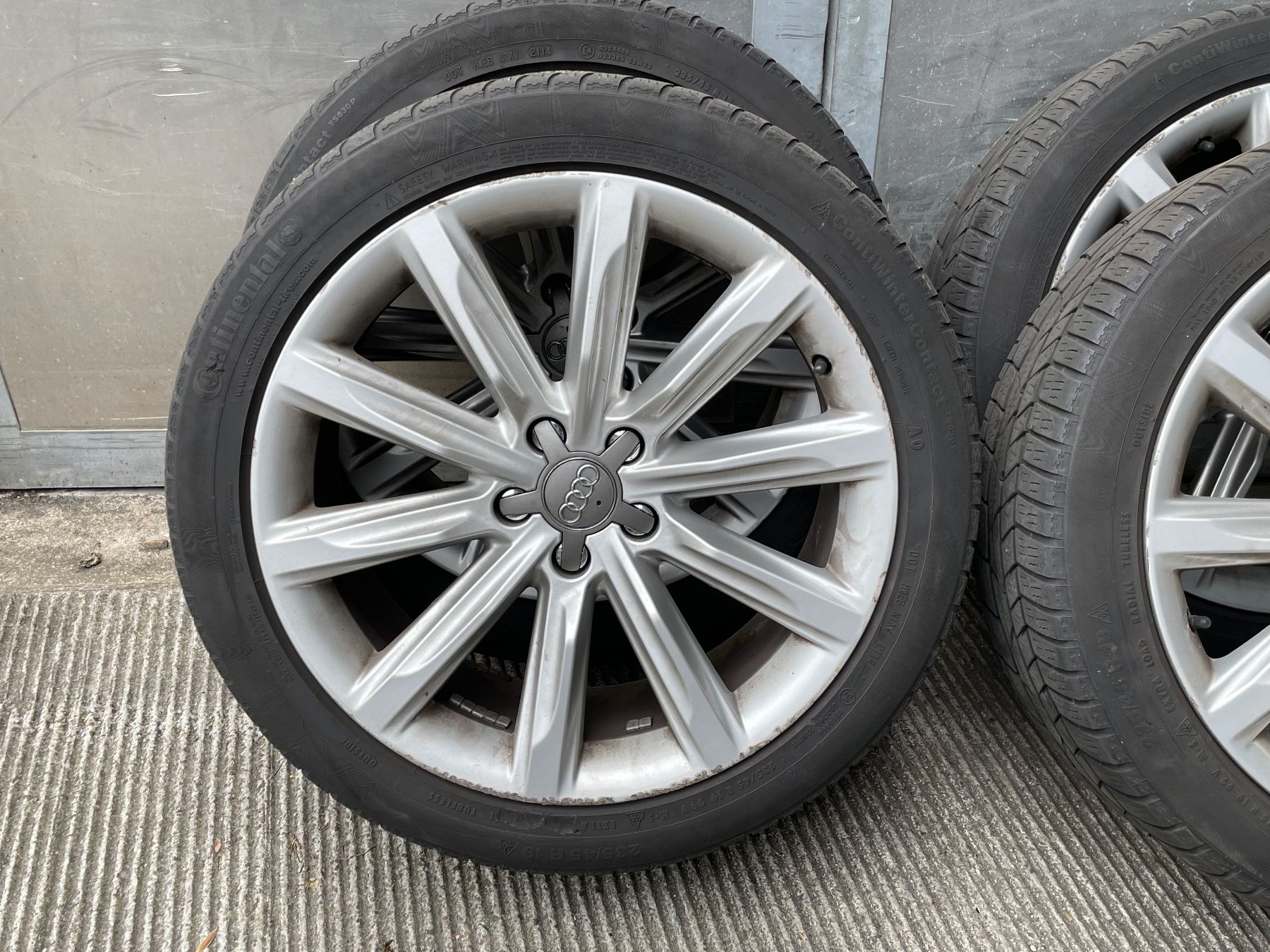 Audi Pneus & Kompletträder: Audi A7 / S7 4G  Räder 235/45 R19 – Gebraucht aus Horgen von gogo-30 1