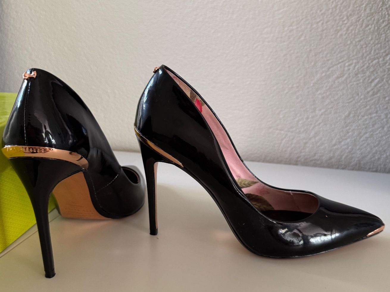 Ted Baker Scarpe da donna: Ted Baker Pumps Schwarz / Rosé Gold – Usato da Zürich venduto da sim.one00 7