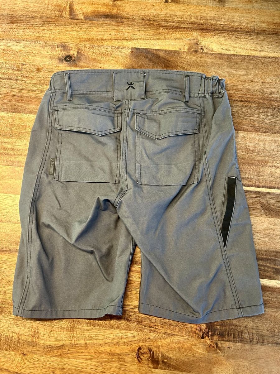 Pantaloni: Planam Worker Shorts Gr. M grau – Usato da Obbürgen venduto da musigschopf 1