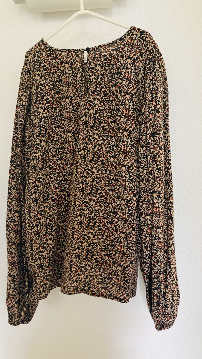 Vero Moda Chemisiers: Bluse  – D'occasion à Läufelfingen par petit-nicola 1