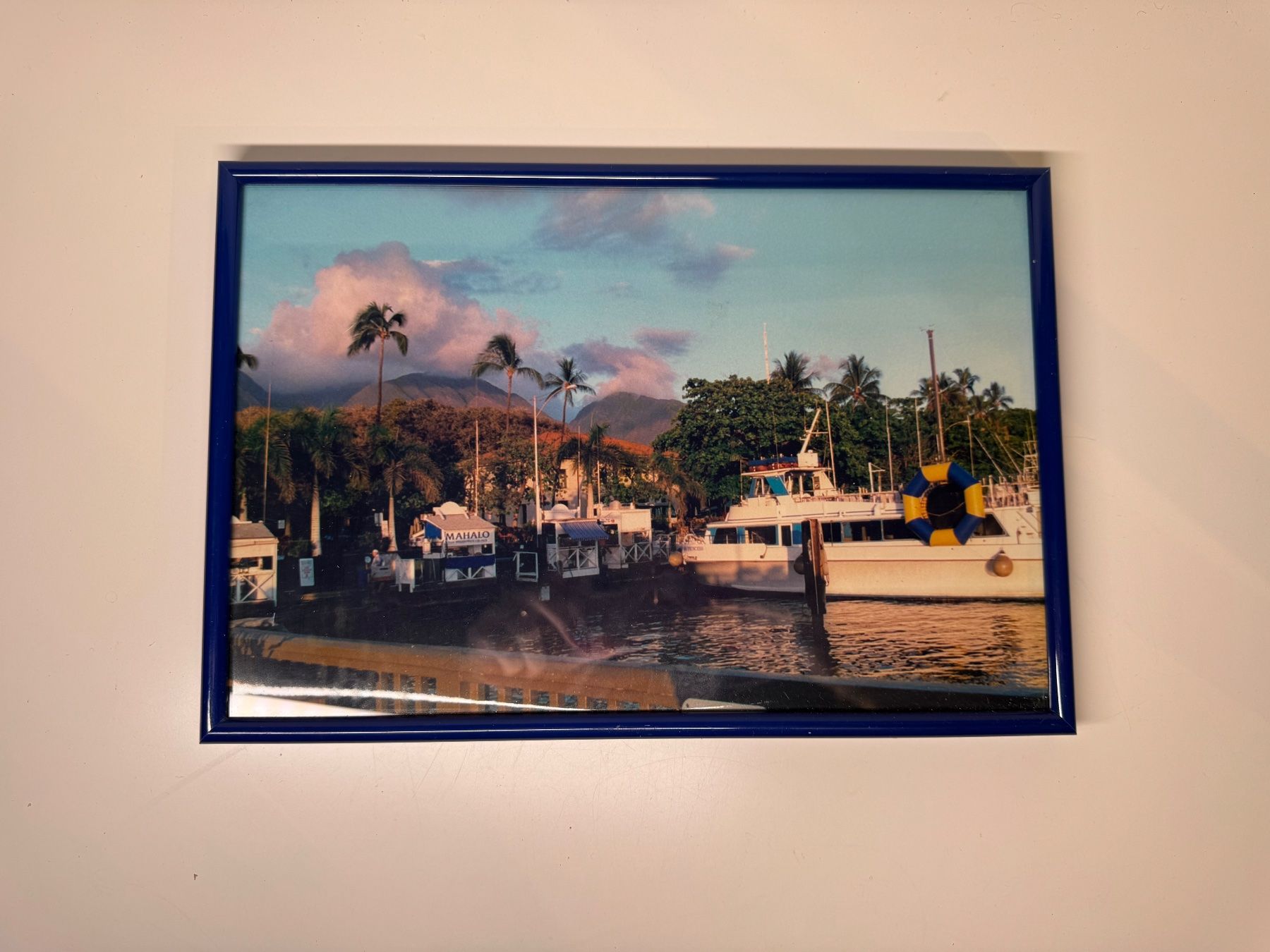 Cornici: Blauer Bilderrahmen 20x31 cm mit Bild – Usato da Grosswangen venduto da Second_hand_paradise