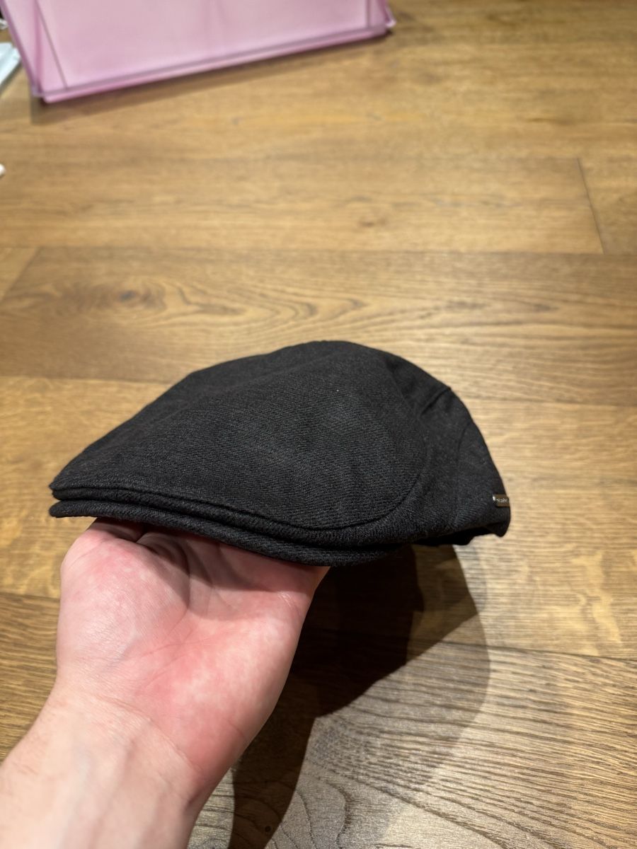 Copricapi, berretti & cappellini: Schlägermütze / Flatcap, neuwertig, Schwarz – Nuovo e nell'imballaggio originale da Zufikon venduto da nic_wsy7 2