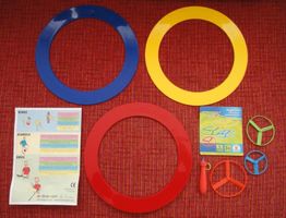 Spielset:3 Flugkreisel/1Abschussstück/3 Ringe MisterBabache