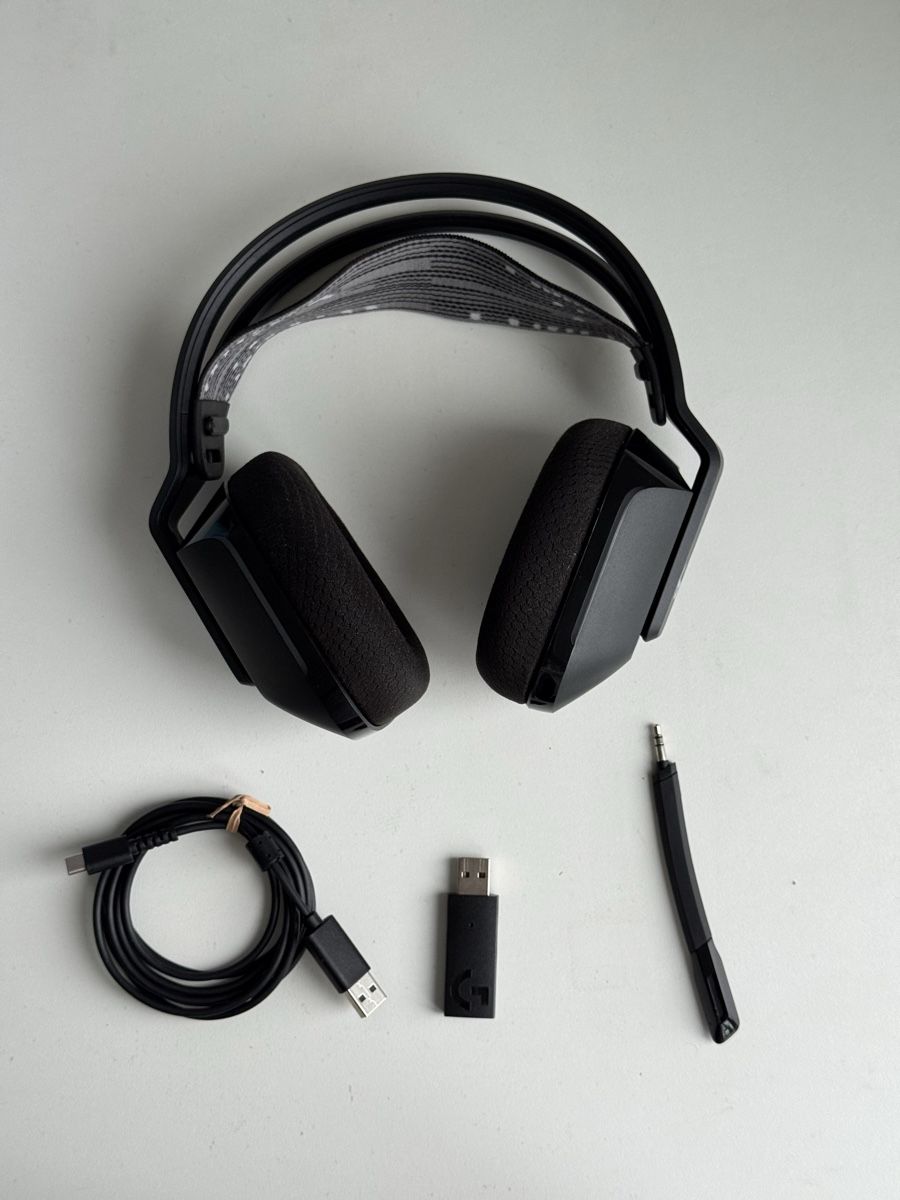 Logitech Cuffie: Logitech G733 noir – Usato da Crissier venduto da tudoroancea 1