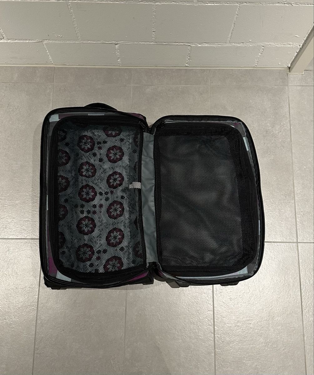 Dakine Valises de voyage: Dakine Rollkoffer – D'occasion à Meggen par fdi_9jbk 2