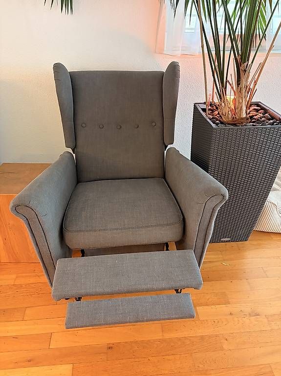 Sessel: IKEA Ohrensessel mit Relaxfunktion  grau – Gebraucht aus Uttwil von TFuchs 1