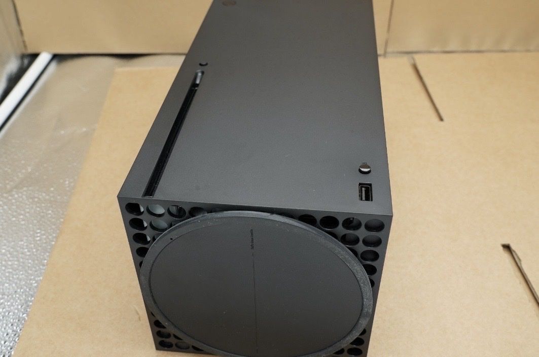 Microsoft Console: Microsoft Xbox Series X – Usato da Thalheim venduto da rog_8mrd 3