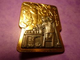 BASEL 1990 GOLD