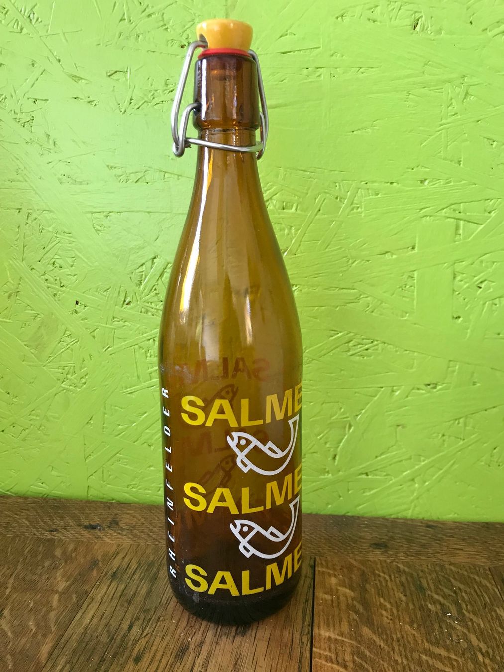 Bicchieri, Caraffe & Bottiglie: Bierflasche Salmenbräu antik – Usato da Unterkulm venduto da esco