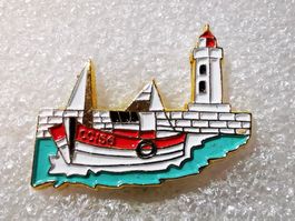 Ansteckpin 34: Schiff am Dock
