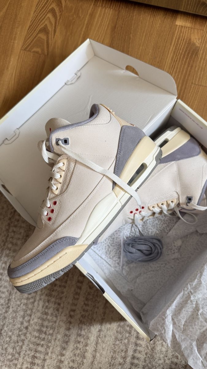 Jordan Scarpe da uomo: Jordan 3 Musselin – Usato da Horgen venduto da Aron.zh 2