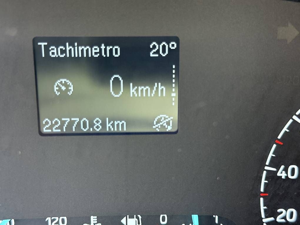 Veicoli commerciali: Ford transit custom font  Vendone X Cape – Usato da S. Antonino venduto da Campertech 7