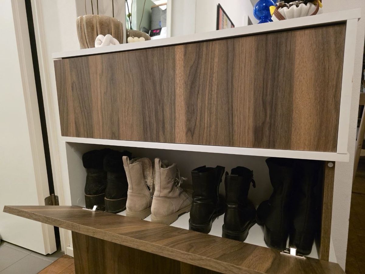 Armadi: Schuhschrank / Holzkommode mit drei Fächern – Usato da Pfäffikon ZH venduto da pea_99cd 1