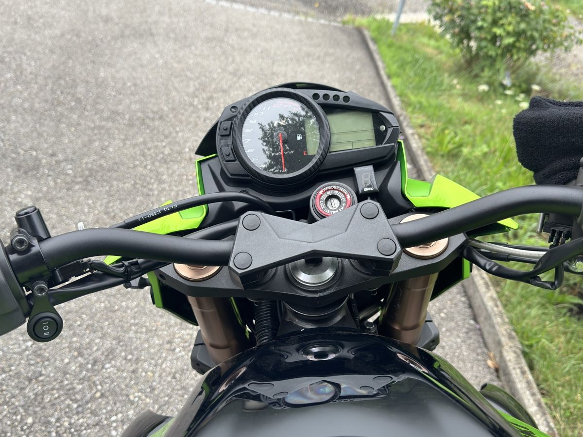 Kawasaki Strada: Kawaksaki Z750R – Usato da Lostorf venduto da Supra_1990 5
