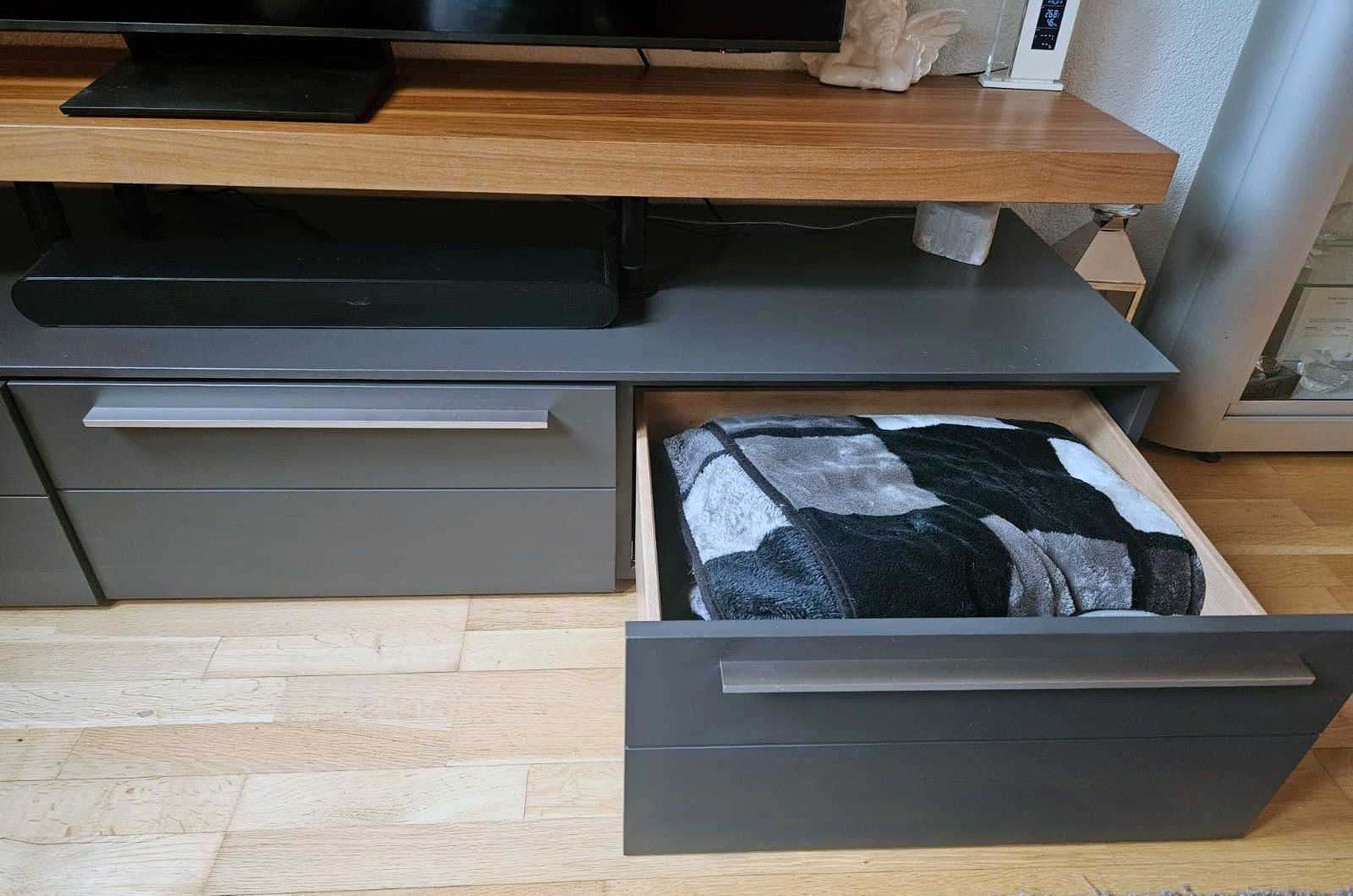 Pfister TV Möbel: TV Lowboard / Fernsehboard – Gebraucht aus Bülach von Nubira3 2