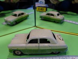 Ford Zephyr  1:43 (ohne Box) Dinky No.162 GB      > (W10.7)