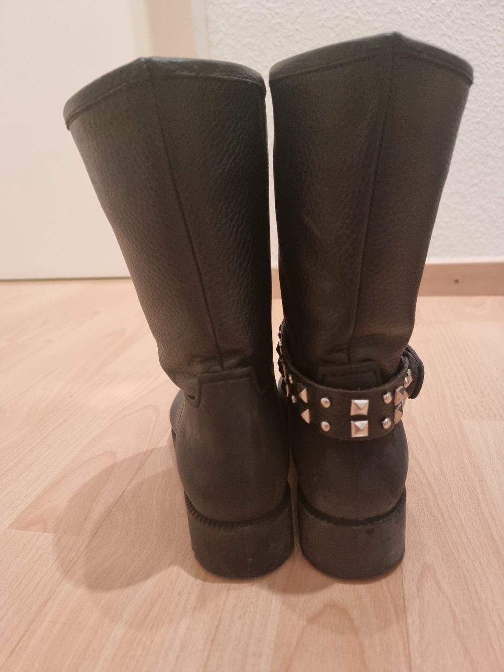 Scarpe da donna: Gummistiefel – Usato da Affoltern am Albis venduto da Ebruli89 5